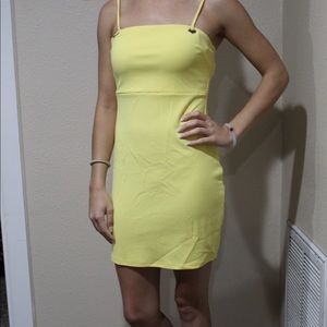 Little yellow dress